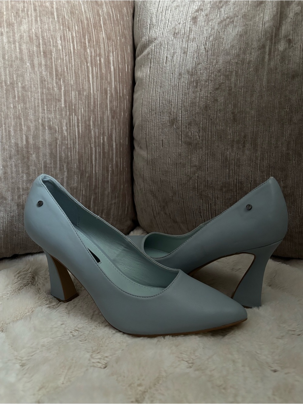 NEW! Women’s Pointed-Toe Heels